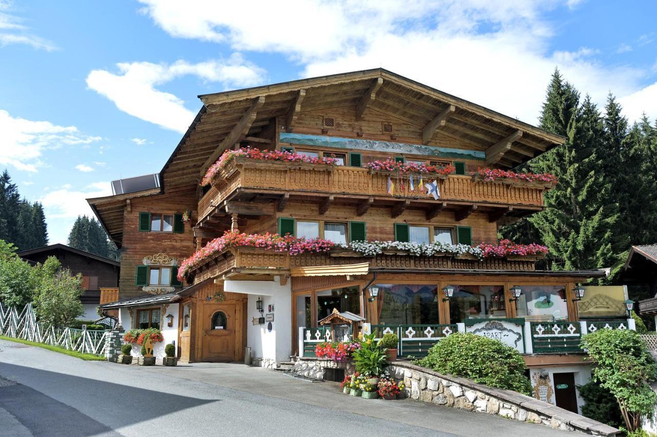 Hotel Schmiedboden Oberndorf in Tirol Szoba fotó