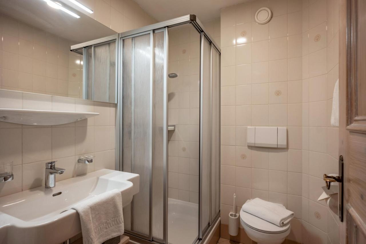 Hotel Schmiedboden Oberndorf in Tirol Kültér fotó