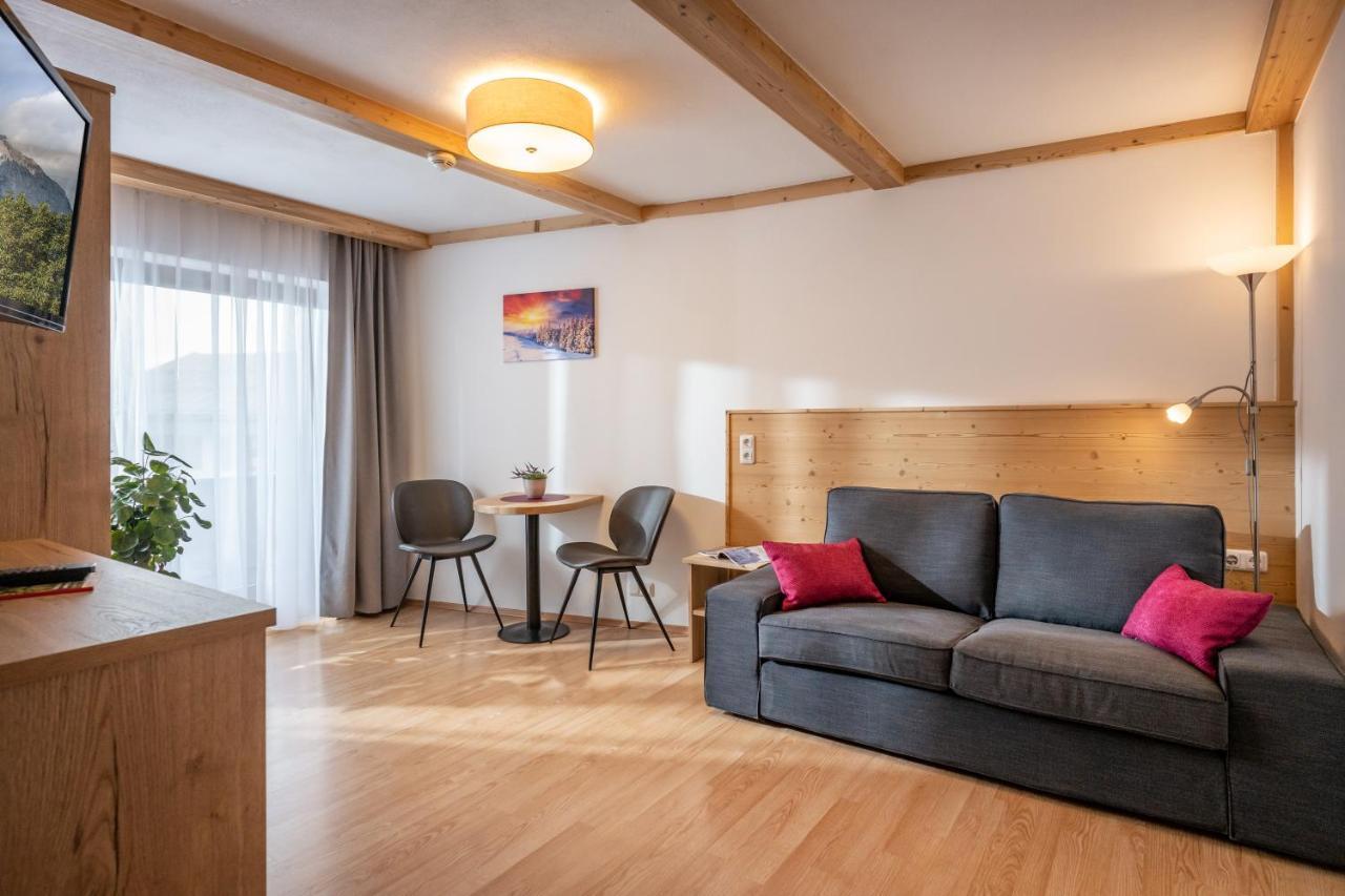 Hotel Schmiedboden Oberndorf in Tirol Kültér fotó